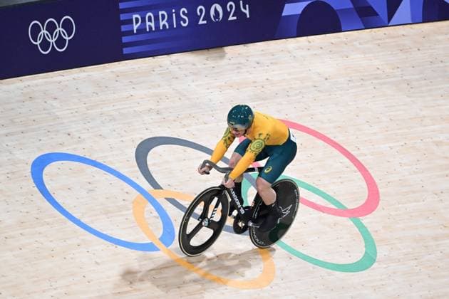 OLY24 CYCLING, Matthew Richardson of Australia reacts during the Mens Keirin Quarterfinals at the National Velodrome in Montigny-le-Bretonneux as part of the 2024 Paris Olympic Games, Olympische Spiele, Olympia, OS in Paris, France, Sunday, August 11, 2024. ( NO ARCHIVING, EDITORIAL USE ONLY, NO USE IN BOOKS WITHOUT CONSENT MONTIGNY-LE-BRETONNEUX FRANCE Copyright: xDAVExHUNTx 20240811169283014127