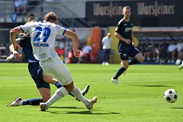 Paderborn, Home Deluxe Arena, 11 08 24, GER, Herren, 2 Bundesliga, Saison 2024 2025, SC Paderborn 07 SV Darmstadt 98 Bild Oscar VILHELMSSON Darmstadt macht das Tor zum 0 1 Only for editorial use DFL regulations prohibit any use of photographs as image sequences and or quasi video NRW Deutschland