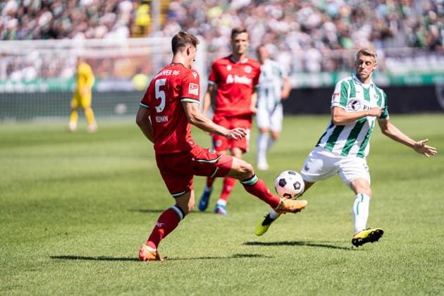 GER, 2 FBL, Preußen Münster Preussen Muenster vs Hannover 96 11 08 2024, Preußenstadion, Münster, GER, 2 FBL, Preußen Münster Preussen Muenster vs Hannover 96 In the picture duel between Phil Neumann Hannover 96, 5 and Marc Lorenz Preußen Münster Preussen Muenster, 18 nordphotoxGmbHxx xChristianxSchulze nph000300