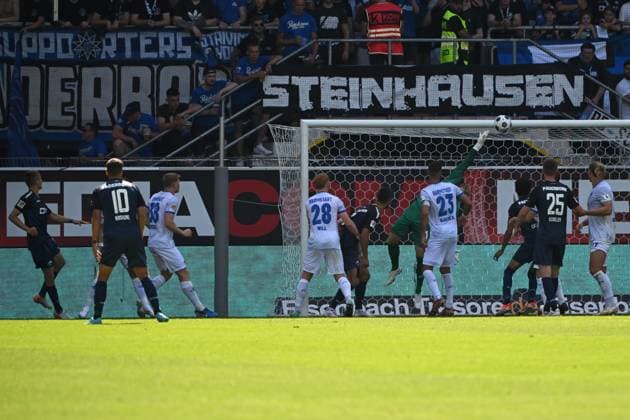 Paderborn, Home Deluxe Arena, 11 08 24, GER, Herren, 2 Bundesliga, Saison 2024 2025, SC Paderborn 07 SV Darmstadt 98 Bild Torwart Marcel SCHUHEN Darmstadt wehren Torchance des SC Paderborn abwehrt Only for editorial use DFL regulations prohibit any use of photographs as image sequences and or quasi video NRW Deutschland