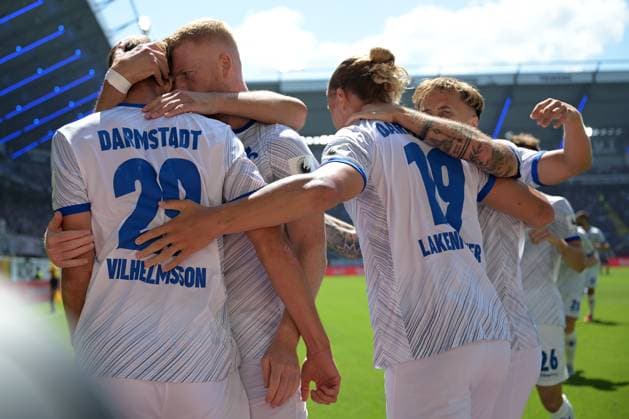 Paderborn, Home Deluxe Arena, 11 08 24, GER, Herren, 2 Bundesliga, Saison 2024 2025, SC Paderborn 07 SV Darmstadt 98 Bild Oscar VILHELMSSON Darmstadt jubilates after his goal to 0 1 Only for editorial use DFL regulations prohibit any use of photographs as image sequences and or quasi video NRW Deutschland