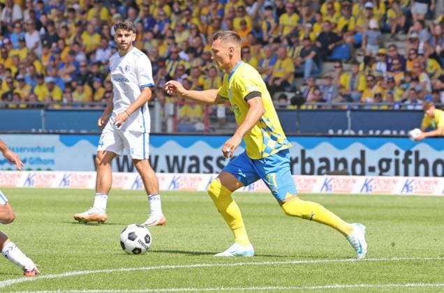 Eintracht BS vs 1 FC Magdeburg Braunschweig, 11 08 2024, Soccer, Season 23 24, 2 Bundesliga, 2 Matchday, Eintracht Braunschweig vs 1 FC Magdeburg, Picture shows Sven Köhler BTSV, 27 Braunschweig