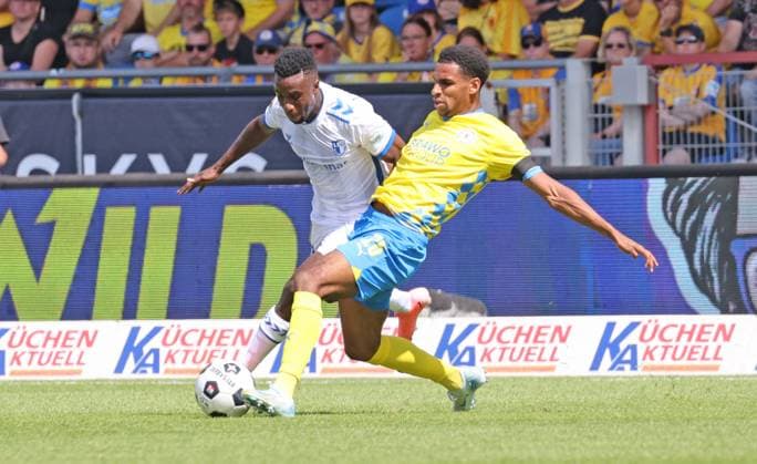 Eintracht BS vs 1 FC Magdeburg Braunschweig, 11 08 2024, Football, Season 23 24, 2 Bundesliga, 2 Matchday, Eintracht Braunschweig vs 1 FC Magdeburg, Picture shows Sanoussy Ba BTSV, 25 Braunschweig