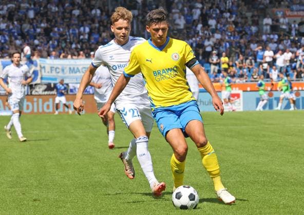 Eintracht BS vs 1 FC Magdeburg Braunschweig, 11 08 2024, Soccer, Season 23 24, 2 Bundesliga, 2 Matchday, Eintracht Braunschweig vs 1 FC Magdeburg, Picture shows Jannis Nikolaou BTSV, 4 Braunschweig