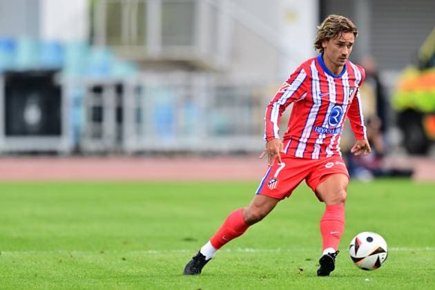 GÖTEBORG, SWEDEN 20240811 Barcelonas Antoine Griezmann during Sundays friendly soccer match between Barcelona Madrid and Juventus at Ullevi GÖTEBORG SWEDEN x9200x  Copyright: xBjörnxLarssonxRosvall TTx FOTBOLL ATLETICO MADRID-JUVENTUS