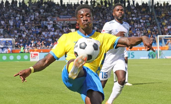 Eintracht BS vs 1 FC Magdeburg Braunschweig, 11 08 2024, Soccer, Season 23 24, 2 Bundesliga, 2 Matchday, Eintracht Braunschweig vs 1 FC Magdeburg, Picture shows Christian Joe Conteh BTSV, 32 Braunschweig