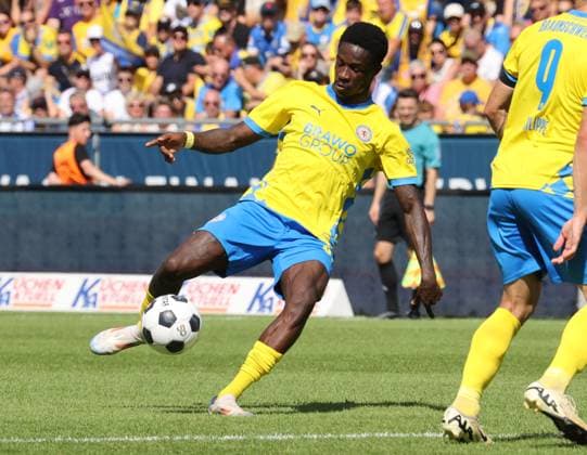 Eintracht BS vs 1 FC Magdeburg Braunschweig, 11 08 2024, Soccer, Season 23 24, 2 Bundesliga, 2 Matchday, Eintracht Braunschweig vs 1 FC Magdeburg, Picture shows Christian Joe Conteh BTSV, 32 Braunschweig