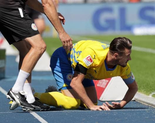 Ermin Bicakcic Eintracht Braunschweig Football, Men, Season 2024 2025 2 BL, Eintracht Stadion, Eintracht Braunschweig vs 1 FC Magdeburg, 1 3 DFL REGULATIONS PROHIBIT ANY USE OF PHOTOGRAPHS AS IMAGE SEQUENCES AND OR QUASI VIDEO