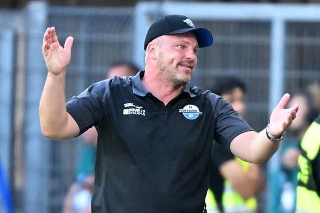 Paderborn, Home Deluxe Arena, 11 08 24, GER, Herren, 2 Bundesliga, Saison 2024 2025, SC Paderborn 07 SV Darmstadt 98 Bild Trainer Lukas KWASNIOK Paderborn Only for editorial use DFL regulations prohibit any use of photographs as image sequences and or quasi video NRW Germany