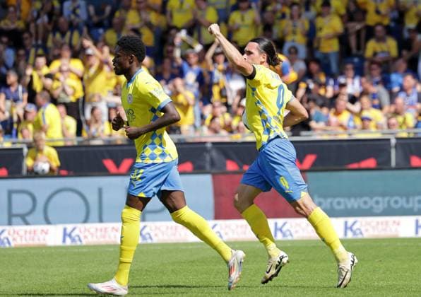 1 3 by Rayan Philippe Eintracht Braunschweig Football, Men, Season 2024 2025 2 BL, Eintracht Stadion, Eintracht Braunschweig vs 1 FC Magdeburg, 1 3 DFL REGULATIONS PROHIBIT ANY USE OF PHOTOGRAPHS AS IMAGE SEQUENCES AND OR QUASI VIDEO