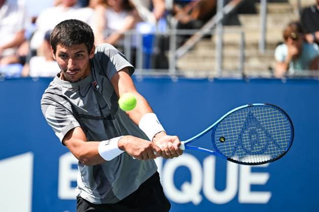 MONTREAL, QC - AUGUST 11: Alexei Popyrin (AUS) returns the ball during a quarterfinal match at ATP, Tennis Herren National Bank Open on August 11, 2024 at IGA Stadium in Montreal, QC (Photo by David Kirouac Icon Sportswire) TENNIS: AUG 11 National Bank Open EDITORIAL USE ONLY Icon240811004