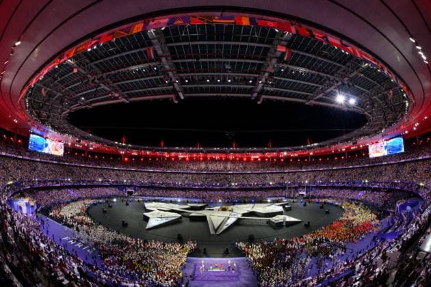 240811 Tigst Assefa of Ethiopia, Sifan Hassan of the Netherlands and Hellen Obiri of Kenya on the podium after women s athletics marathon during the Closing Ceremony of the Paris 2024 Olympic Games on August 11, 2024 in Paris Photo Joel Marklund BILDBYRAN kod JM JM0605 bbeng olympic games olympics os ol olympiska spelen olympiske leker paris 2024 paris os paris ol closing ceremony avslutningsceremoni jubel maraton  Copyright: JOELxMARKLUND BB240811JM044