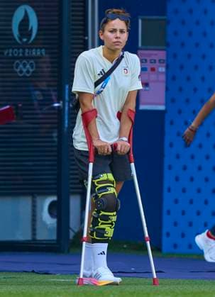 Lena Oberdorf injured at the women Olympic Bronze Medal match GERMANY - SPAIN 1-0 at Stade de Lyon in Lyon at Aug 9, 2024 in Lyon, France. Season 2024 2025