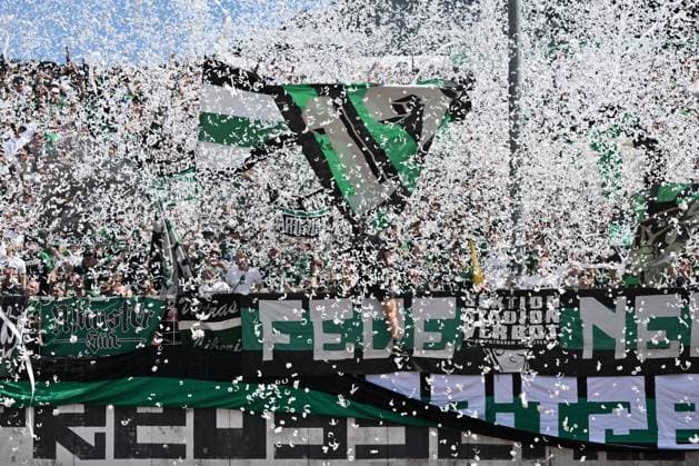 Mood in the Münster fan block before kick-off with confetti 11 08 2024, Soccer 2 Bundesliga, 2 Matchday, Season 2024 2025 Preußen Münster Hannover 96 0 0 Muenster Preussenstadion Nordrhein Westfalen Germany Team2