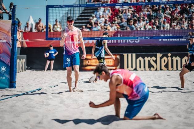 Beach volleyball men Allianz German Beach Tour 2024 Tourstop Kühlungsborn 11 08 2024 Philipp Huster cheers at the back, Lui Wüst at the front Kühlungsborn beach at the pier Mecklenburg Western Pomerania Germany