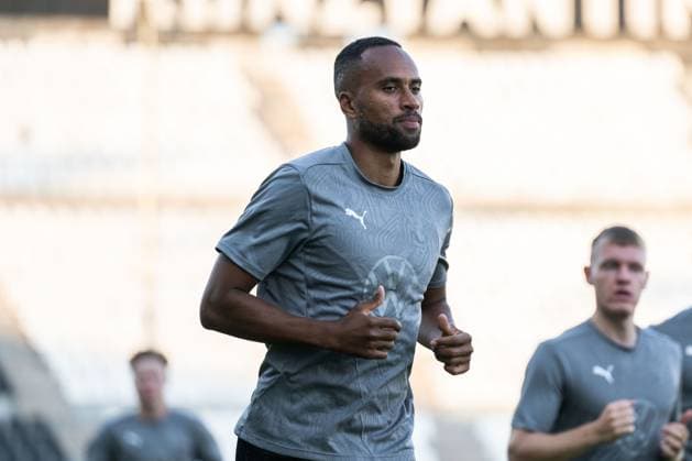 240812 Isaac Kiese Thelin during a training session with Malmö FF on August 12, 2024 in Thessaloniki Photo Mathilda Ahlberg BILDBYRAN kod MA MA0702 fotboll football soccer fotball champions league malmö ff bbeng  Copyright: MATHILDAxAHLBERG BB240812MA055