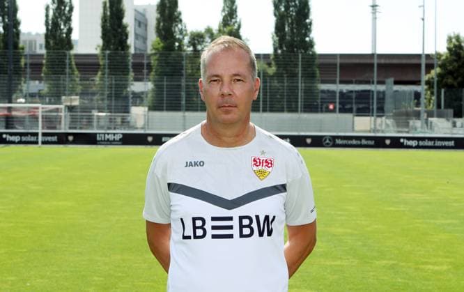 12 08 24 U19 VfB Stuttgart photo session season 2024 2025 Germany, Stuttgart, 12 08 2024, Football, U19 DFB Youth League, U19 VfB Stuttgart photo session season 2024 2025 Volker Digulla Supervisor