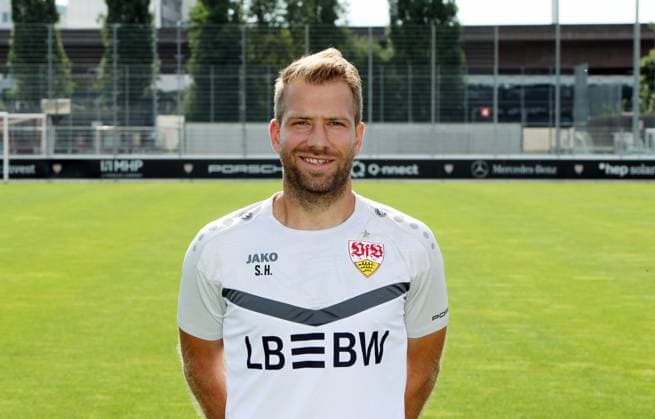 12 08 24 U19 VfB Stuttgart photo session season 2024 2025 Germany, Stuttgart, 12 08 2024, Football, U19 DFB Youth League, U19 VfB Stuttgart photo session season 2024 2025 Sebastian Hägele Co Coach Analysis