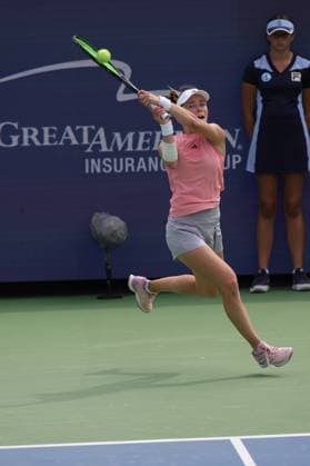 August 12, 2024, Mason, Oh, USA: 2024 Cincinnati Open Tennis, 2024 08 12 - Katy Volynets hits a ball against opponent Taylor Townsend. ZUMAPress Mason USA - ZUMAn24_ 20240812_zaf_n24_042 Copyright: xWallyxNellx