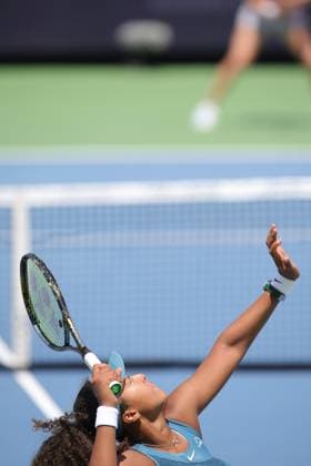 August 12, 2024, Mason, Oh, USA: 2024 Cincinnati Open Tennis, 2024 08 12 - Naomi Osaka serves a ball against opponent Ashlyn Krueger. ZUMAPress Mason USA - ZUMAn24_ 20240812_zaf_n24_064 Copyright: xWallyxNellx