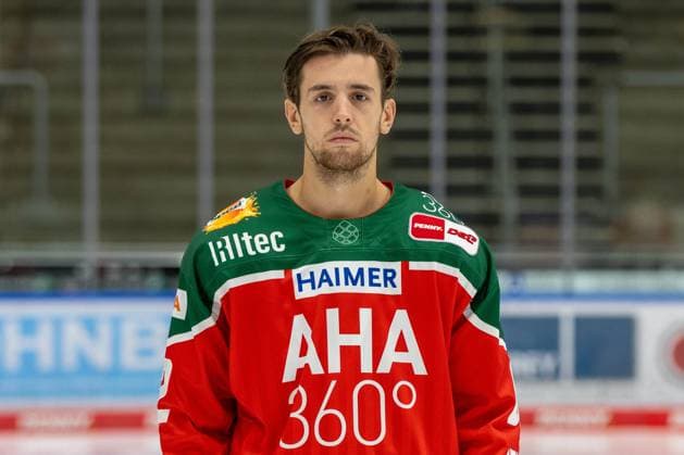 Thomas Schemitsch 62 Augsburger Panther , Team and portrait pictures, Augsburger Panther, Season 2024 2025, Ice Hockey, Penny DEL, 12 08 2024 Augsburg Bavaria Germany Copyright: xkolbert-press ChristianxKolbertx
