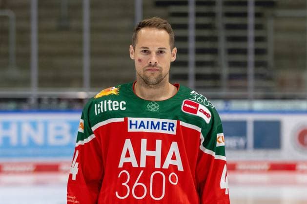 Nolan Zajac 44 Augsburger Panther , team and portrait pictures, Augsburger Panther, season 2024 2025, ice hockey, Penny DEL, 12 08 2024 Augsburg Bavaria Germany Copyright: xkolbert-press ChristianxKolbertx