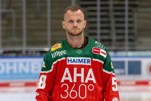 Maximilian Renner 58 Augsburger Panther , Team and portrait pictures, Augsburger Panther, Season 2024 2025, Ice Hockey, Penny DEL, 12 08 2024 Augsburg Bavaria Germany Copyright: xkolbert-press ChristianxKolbertx