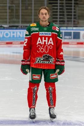 Riley McCourt 72 a58 Augsburger Panther , team and portrait pictures, Augsburger Panther, season 2024 2025, ice hockey, Penny DEL, 12 08 2024 Augsburg Bavaria Germany Copyright: xkolbert-press ChristianxKolbertx