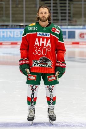 Anthony Louis 18 Augsburger Panther , team and portrait pictures, Augsburger Panther, season 2024 2025, ice hockey, Penny DEL, 12 08 2024 Augsburg Bavaria Germany Copyright: xkolbert-press ChristianxKolbertx