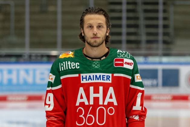 Riley Damiani 19 Augsburger Panther , team and portrait pictures, Augsburger Panther, season 2024 2025, ice hockey, Penny DEL, 12 08 2024 Augsburg Bavaria Germany Copyright: xkolbert-press ChristianxKolbertx