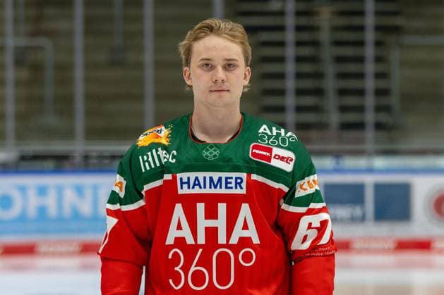 Florian Elias 67 Augsburger Panther , team and portrait pictures, Augsburger Panther, season 2024 2025, ice hockey, Penny DEL, 12 08 2024 Augsburg Bavaria Germany Copyright: xkolbert-press ChristianxKolbertx