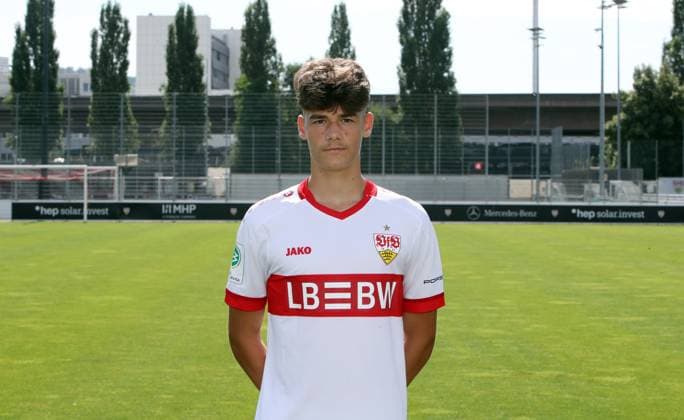 Stuttgart , Photo session , Lauri Penna VfB Stuttgart U19 DFB Youth League portrait session 2024 2025