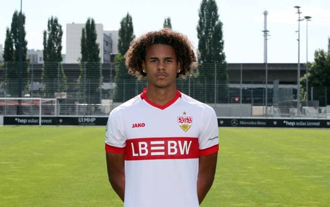 Stuttgart , Photo shoot ,Elijah Scott VfB Stuttgart U19 DFB Youth League portrait appointment 2024 2025