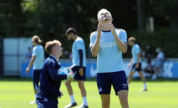 Marten Winkler disappointed after missed goal chance Disappointment Sport Football Soccer Season 2024 2025 2 Bundesliga Men DFL 13 08 2024 Training Kick-off training Hertha BSC Berlin DFL regulations prohibit any use of photographs as image sequences and or quasi video