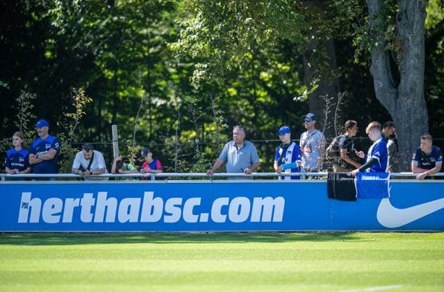 Soccer, Men, Season 2024 25, 2 Bundesliga, Hertha BSC, Training, Fans of Hertha, 13 08 2024, Copyright: xSebastianxRäppold MatthiasxKochx