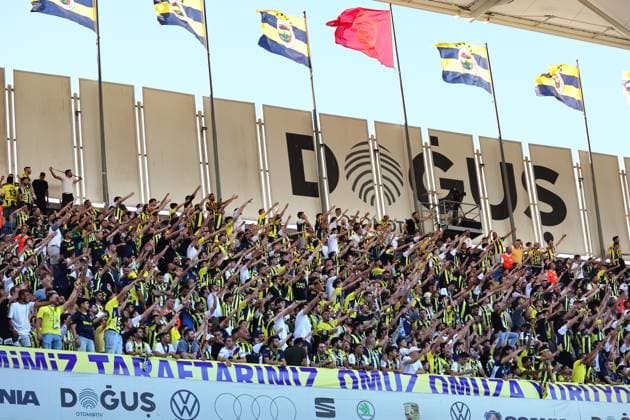Fenerbahce Lille PHOTOPQR VOIX DU NORD FLORENT MOREAU ; 13 08 2024 ; Istanbul (Turquie), stade Sukru Saracoglu, le 13 08 2024. Troisieme tour preliminaire retour de Ligue des Champions. Fenerbahce affronte le LOSC. PHOTO FLORENT MOREAU LA VOIX DU NORD ISTANBUL France  Copyright: xPHOTOPQR VOIXxDUxNORD MAXPPPxFLORENTxMOREAUx 20240813VDN7549 20240813VDN7549