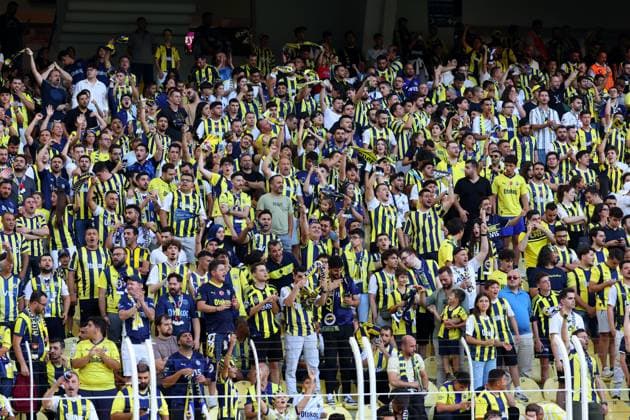 Fenerbahce Lille PHOTOPQR VOIX DU NORD FLORENT MOREAU ; 13 08 2024 ; Istanbul (Turquie), stade Sukru Saracoglu, le 13 08 2024. Troisieme tour preliminaire retour de Ligue des Champions. Fenerbahce affronte le LOSC. PHOTO FLORENT MOREAU LA VOIX DU NORD ISTANBUL France  Copyright: xPHOTOPQR VOIXxDUxNORD MAXPPPxFLORENTxMOREAUx 20240813VDN7550 20240813VDN7550