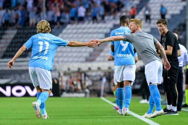 240813 Sebastian Nanasi of Malmö FF and Anders Christiansen celebrates after 0 1 during the UEFA Champions League football match between PAOK and Malmö FF on August 13, 2024 in Thessaloniki Photo Mathilda Ahlberg BILDBYRAN kod MA MA0703 fotboll football soccer fotball champions league paok malmö ff bbeng jubel  Copyright: MATHILDAxAHLBERG BB240813MA026