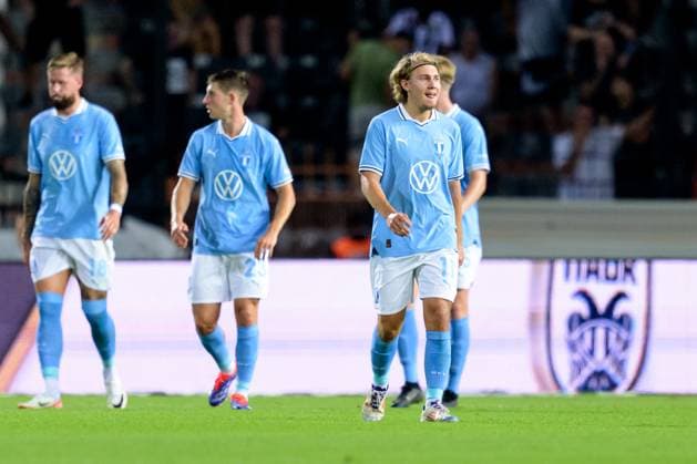 240813 Sebastian Nanasi of Malmö FF looks dejected after 1 1 during the UEFA Champions League football match between PAOK and Malmö FF on August 13, 2024 in Thessaloniki Photo Mathilda Ahlberg BILDBYRAN kod MA MA0703 fotboll football soccer fotball champions league paok malmö ff bbeng bbauto depp  Copyright: MATHILDAxAHLBERG BB240813MA032