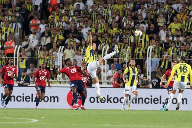 Fenerbahce Lille (DIRECT) PHOTOPQR VOIX DU NORD FLORENT MOREAU ; 13 08 2024 ; Istanbul (Turquie), stade Sukru Saracoglu, le 13 08 2024. Troisieme tour preliminaire retour de Ligue des Champions. Fenerbahce affronte le LOSC. PHOTO FLORENT MOREAU LA VOIX DU NORD ISTANBUL France  Copyright: xPHOTOPQR VOIXxDUxNORD MAXPPPxFLORENTxMOREAUx 20240813VDN7693 20240813VDN7693