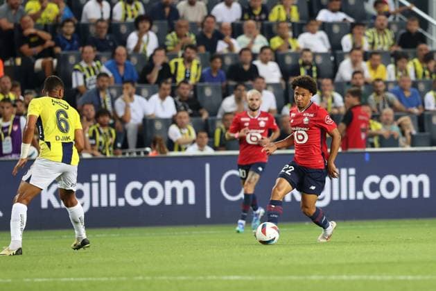 Fenerbahce Lille (DIRECT) PHOTOPQR VOIX DU NORD FLORENT MOREAU ; 13 08 2024 ; Istanbul (Turquie), stade Sukru Saracoglu, le 13 08 2024. Troisieme tour preliminaire retour de Ligue des Champions. Fenerbahce affronte le LOSC. PHOTO FLORENT MOREAU LA VOIX DU NORD ISTANBUL France  Copyright: xPHOTOPQR VOIXxDUxNORD MAXPPPxFLORENTxMOREAUx 20240813VDN7694 20240813VDN7694