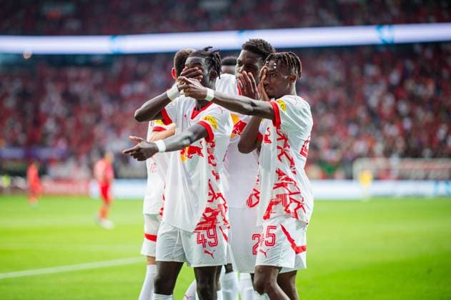 13 08 2024 Soccer, 2024 2025, Champions League Qualification, 3 Round, FC Twente Enschede RB Salzburg L R Moussa Kounfolo Yeo Salzburg celebrates after his goal to 1 3 with Lucas Gourna Douath Salzburg , Dorgeles Nene Salzburg