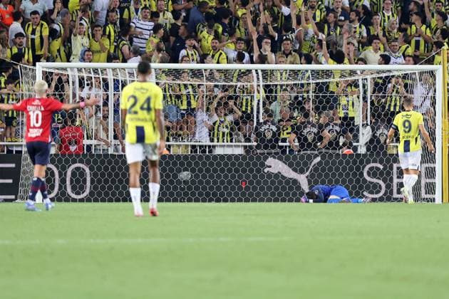 Fenerbahce Lille PHOTOPQR VOIX DU NORD FLORENT MOREAU ; 13 08 2024 ; Istanbul (Turquie), stade Sukru Saracoglu, le 13 08 2024. Troisieme tour preliminaire retour de Ligue des Champions. Fenerbahce affronte le LOSC. PHOTO FLORENT MOREAU LA VOIX DU NORD ISTANBUL France  Copyright: xPHOTOPQR VOIXxDUxNORD MAXPPPxFLORENTxMOREAUx 20240813VDN7705 20240813VDN7705