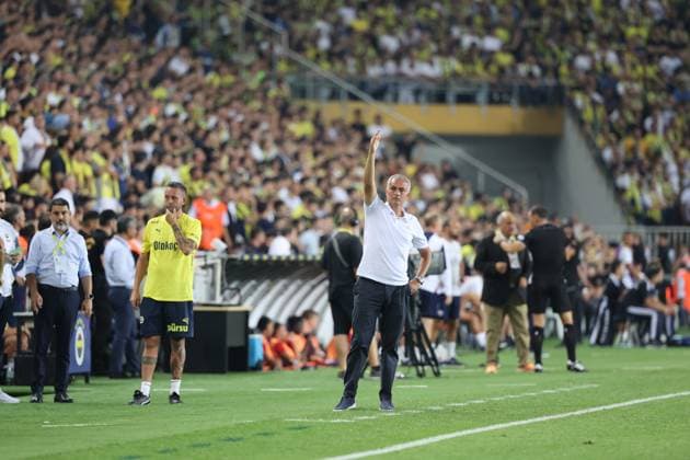 Fenerbahce Lille PHOTOPQR VOIX DU NORD FLORENT MOREAU ; 13 08 2024 ; Istanbul (Turquie), stade Sukru Saracoglu, le 13 08 2024. Troisieme tour preliminaire retour de Ligue des Champions. Fenerbahce affronte le LOSC. PHOTO FLORENT MOREAU LA VOIX DU NORD ISTANBUL France  Copyright: xPHOTOPQR VOIXxDUxNORD MAXPPPxFLORENTxMOREAUx 20240813VDN7708 20240813VDN7708