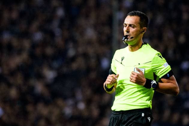 240813 Referee Marco Di Bello during the UEFA Champions League football match between PAOK and Malmö FF on August 13, 2024 in Thessaloniki Photo Mathilda Ahlberg BILDBYRAN kod MA MA0703 fotboll football soccer fotball champions league paok malmö ff bbeng  Copyright: MATHILDAxAHLBERG BB240813MA063