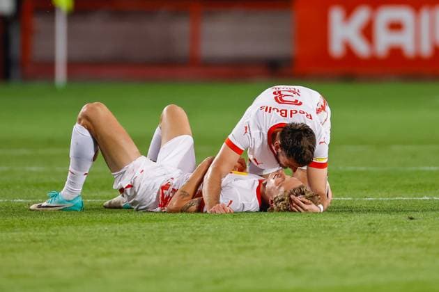 2024-08-13 FC Twente v Red Bull Salzburg - UEFA Champions League Third Qualifying Round 2st Leg ENSCHEDE, NETHERLANDS - AUGUST 13: Maurits Kjaergaard of Red Bull Salzburg Aleksa Terzic of Red Bull Salzburg during the UEFA Champions League Third Qualifying Round 2st Leg match between FC Twente and Red Bull Salzburg at De Grolsch Veste on August 13, 2024 in Enschede, Netherlands. (Photo by Raymond Smit BSR Agency) Enschede Netherlands Content not available for redistribution in The Netherlands directly or indirectly through any third parties. Copyright: xBSRxAgencyx