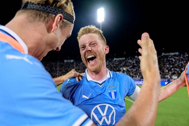 240813 Anders Christiansen of Malmö FF celebrates after the UEFA Champions League football match between PAOK and Malmö FF on August 13, 2024 in Thessaloniki Photo Mathilda Ahlberg BILDBYRAN kod MA MA0703 fotboll football soccer fotball champions league paok malmö ff bbeng bbauto jubel  Copyright: MATHILDAxAHLBERG BB240813MA096