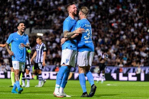 240813 Pontus Jansson and Nils Zätterström of Malmö FF celebrate during the UEFA Champions League football match between PAOK and Malmö FF on August 13, 2024 in Thessaloniki Photo Mathilda Ahlberg BILDBYRAN kod MA MA0703 fotboll football soccer fotball champions league paok malmö ff bbeng jubel  Copyright: MATHILDAxAHLBERG BB240813MA127