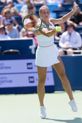 August 13, 2024, Mason, Oh, USA: 2024 Cincinnati Open Tennis, 2024 08 13 - Marta Kostyuk hits a ball against opponent Elise Mertens. ZUMAPress Mason USA - ZUMAn24_ 20240813_zaf_n24_074 Copyright: xWallyxNellx