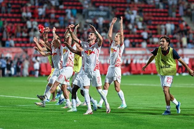 Champions League qualifier Twente Enschede RB Salzburg on 13 08 2024 at De Grolsch Veste in Enschede RB Salzburg player cheers after the match MT